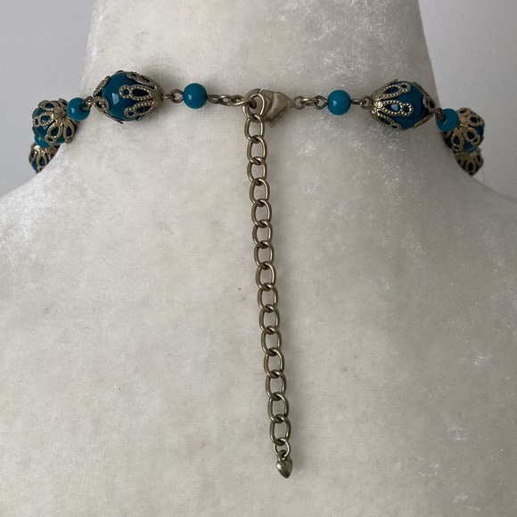 From vintage shop - green and gold necklace - Picture 6 of 7